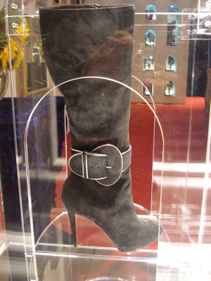 botas moda invierno 2009 gamuza con hebilla